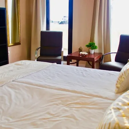 Vista Bella In Ruhiger Villengegend Mit Meerblick 别墅 *