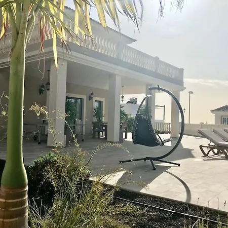 Vista Bella In Ruhiger Villengegend Mit Meerblick 别墅 *