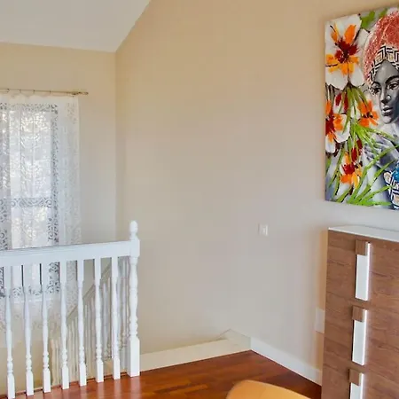 Vista Bella In Ruhiger Villengegend Mit Meerblick 阿德耶