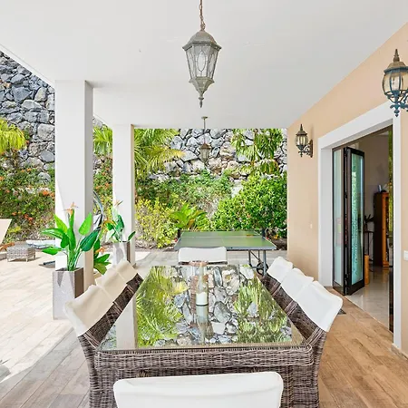 Vista Bella In Ruhiger Villengegend Mit Meerblick Villa