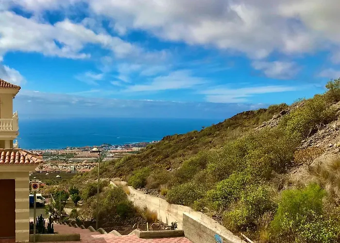 Vista Bella In Ruhiger Villengegend Mit Meerblick Вілла *