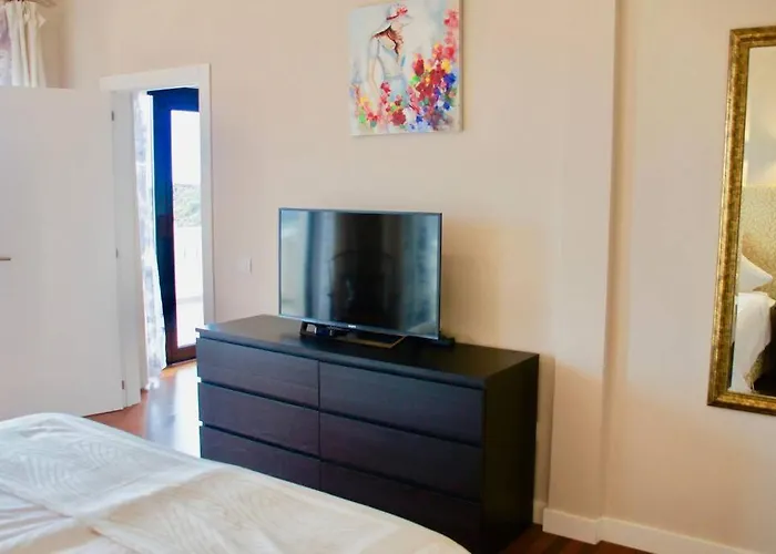 Vista Bella In Ruhiger Villengegend Mit Meerblick Вілла *