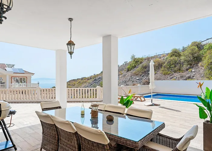 Vista Bella In Ruhiger Villengegend Mit Meerblick Вілла *