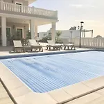 Vista Bella In Ruhiger Villengegend Mit Meerblick * 阿德耶