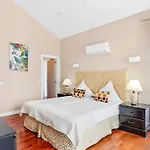 Vista Bella In Ruhiger Villengegend Mit Meerblick 阿德耶