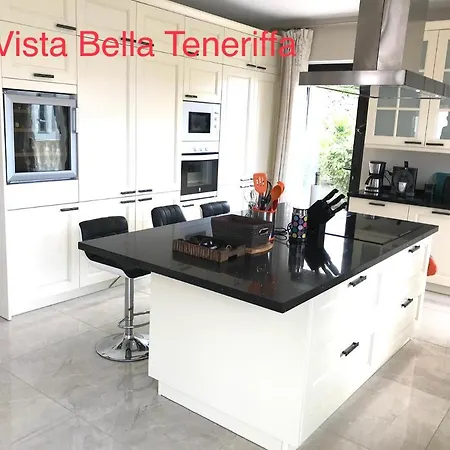 Vista Bella In Ruhiger Villengegend Mit Meerblick Costa Adeje (Tenerife)