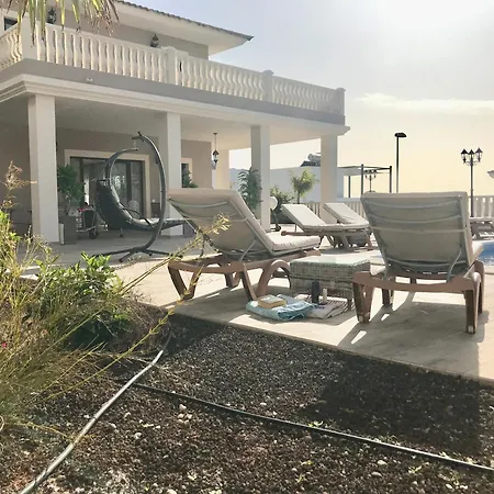 Villa Vista Bella In Ruhiger Villengegend Mit Meerblick *