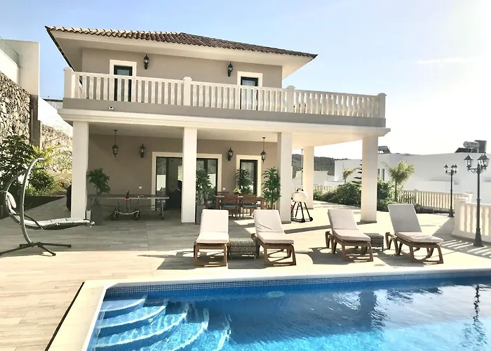 Vista Bella In Ruhiger Villengegend Mit Meerblick Villa *