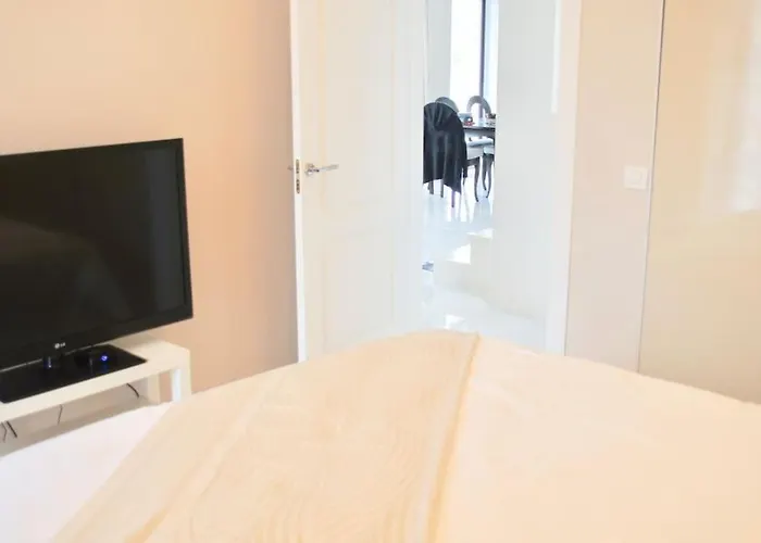 Villa Vista Bella In Ruhiger Villengegend Mit Meerblick *