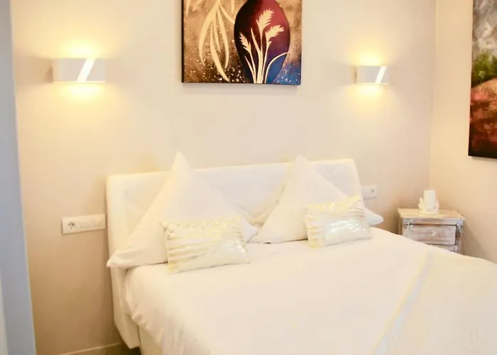 Vista Bella In Ruhiger Villengegend Mit Meerblick