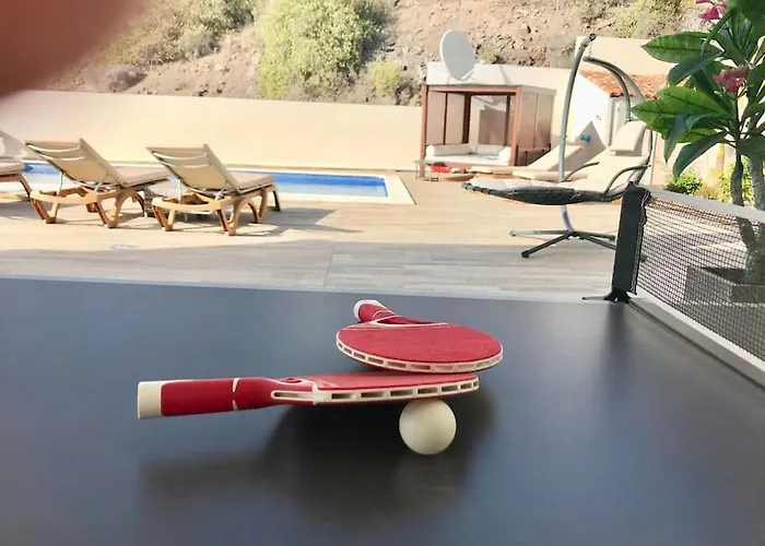 Vista Bella In Ruhiger Villengegend Mit Meerblick *