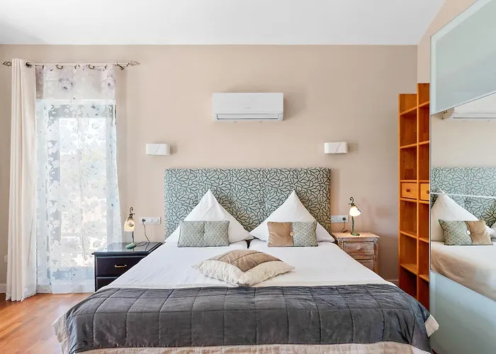 Villa Vista Bella In Ruhiger Villengegend Mit Meerblick